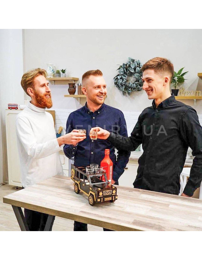 Мерс Кубік - золотий тюнінг